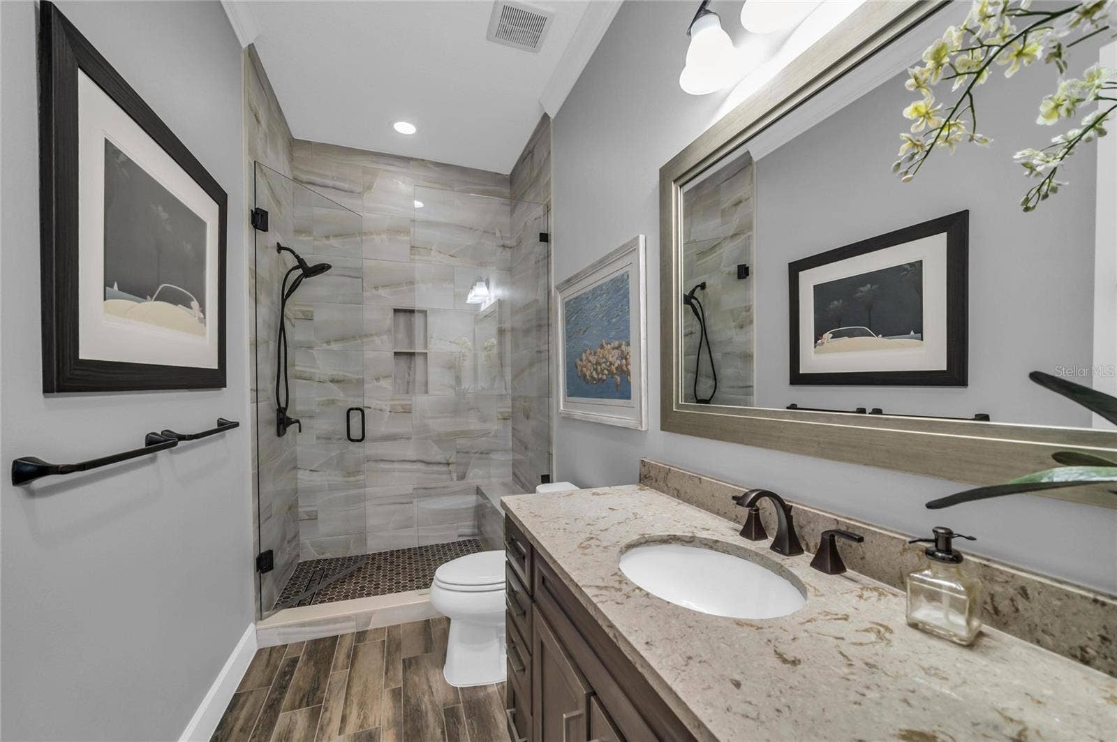 280 SAINT LUCIA DRIVE, #202, Bradenton, FL 34209 280 SAINT LUCIA DRIVE, #202, Bradenton, FL 34209
