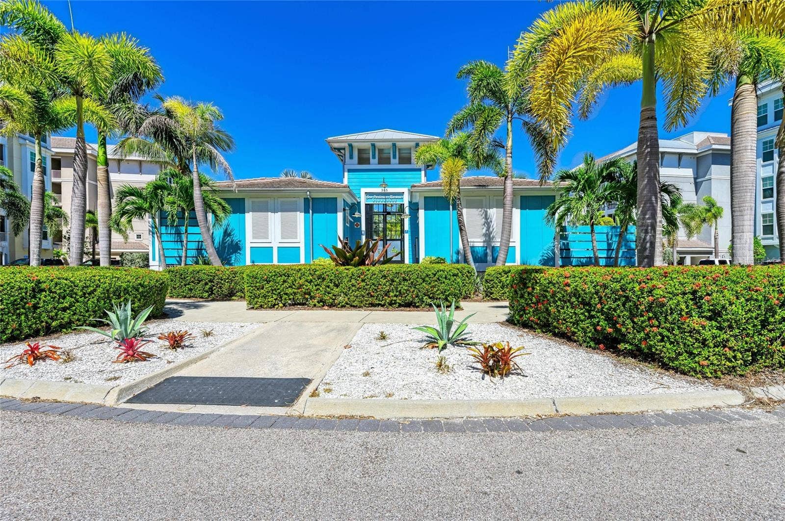 280 SAINT LUCIA DRIVE, #202, Bradenton, FL 34209 280 SAINT LUCIA DRIVE, #202, Bradenton, FL 34209
