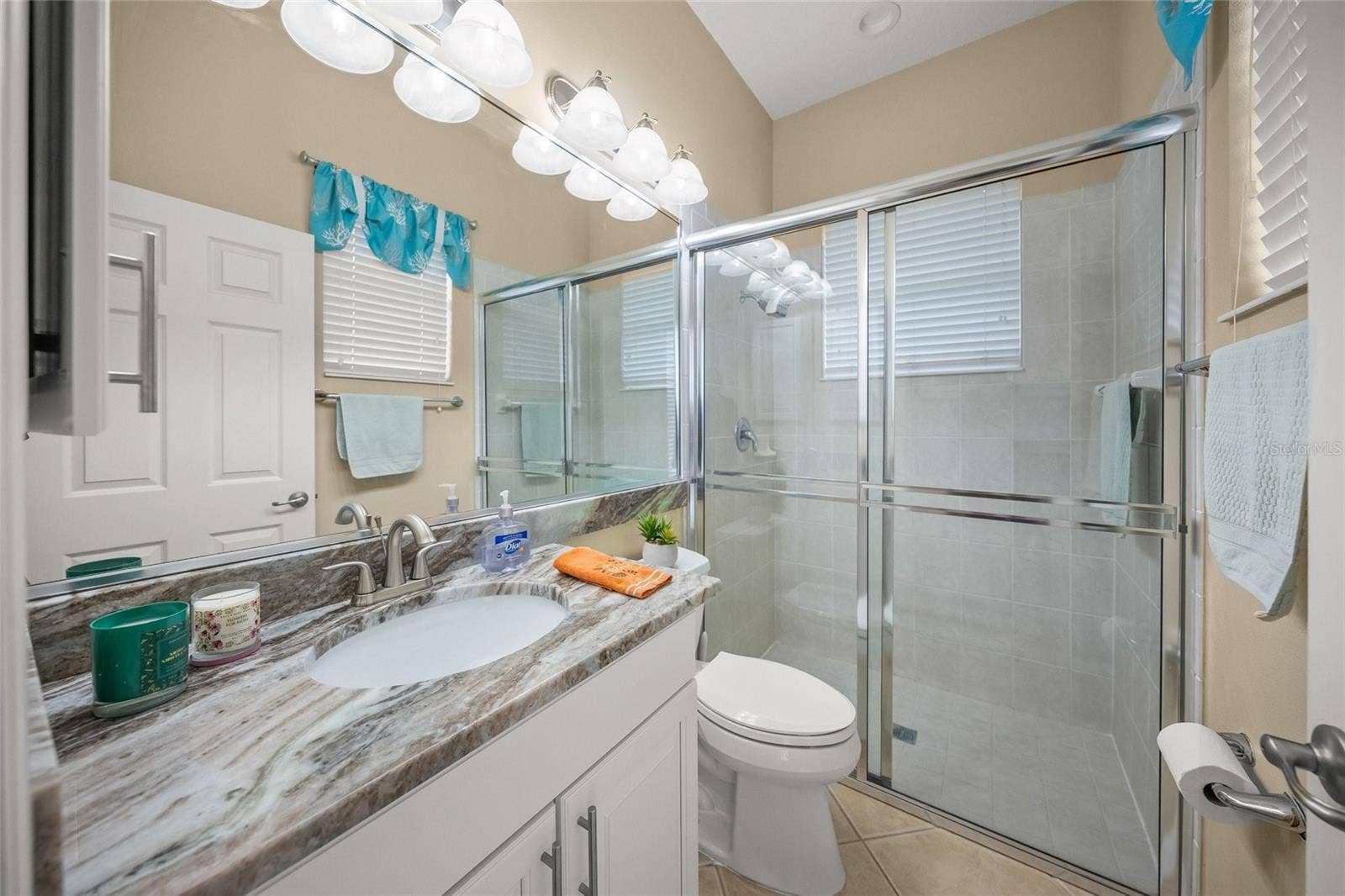 2889 GRAZELAND DRIVE, Sarasota, FL 34240 2889 GRAZELAND DRIVE, Sarasota, FL 34240