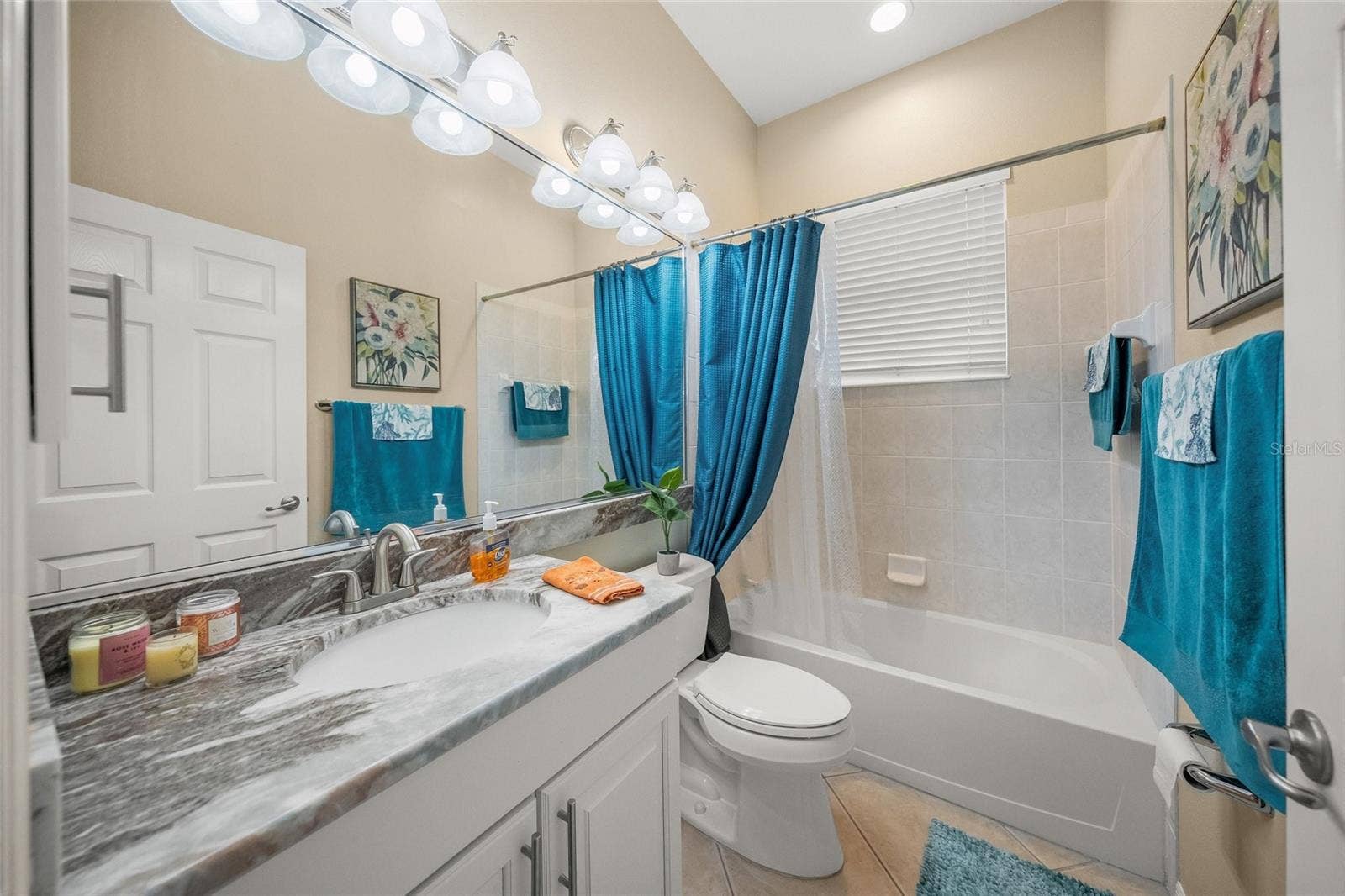 2889 GRAZELAND DRIVE, Sarasota, FL 34240 2889 GRAZELAND DRIVE, Sarasota, FL 34240