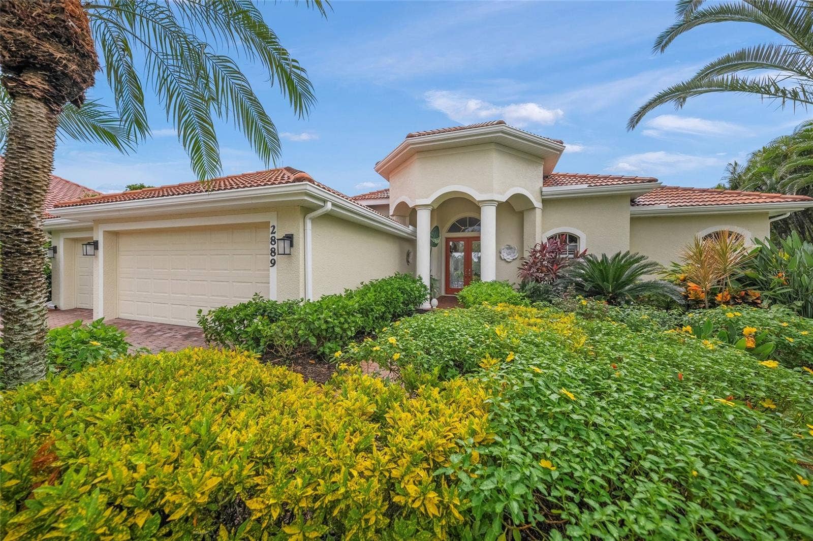2889 GRAZELAND DRIVE, Sarasota, FL 34240 2889 GRAZELAND DRIVE, Sarasota, FL 34240