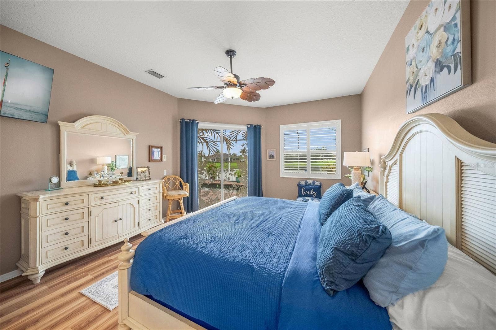 2889 GRAZELAND DRIVE, Sarasota, FL 34240 2889 GRAZELAND DRIVE, Sarasota, FL 34240