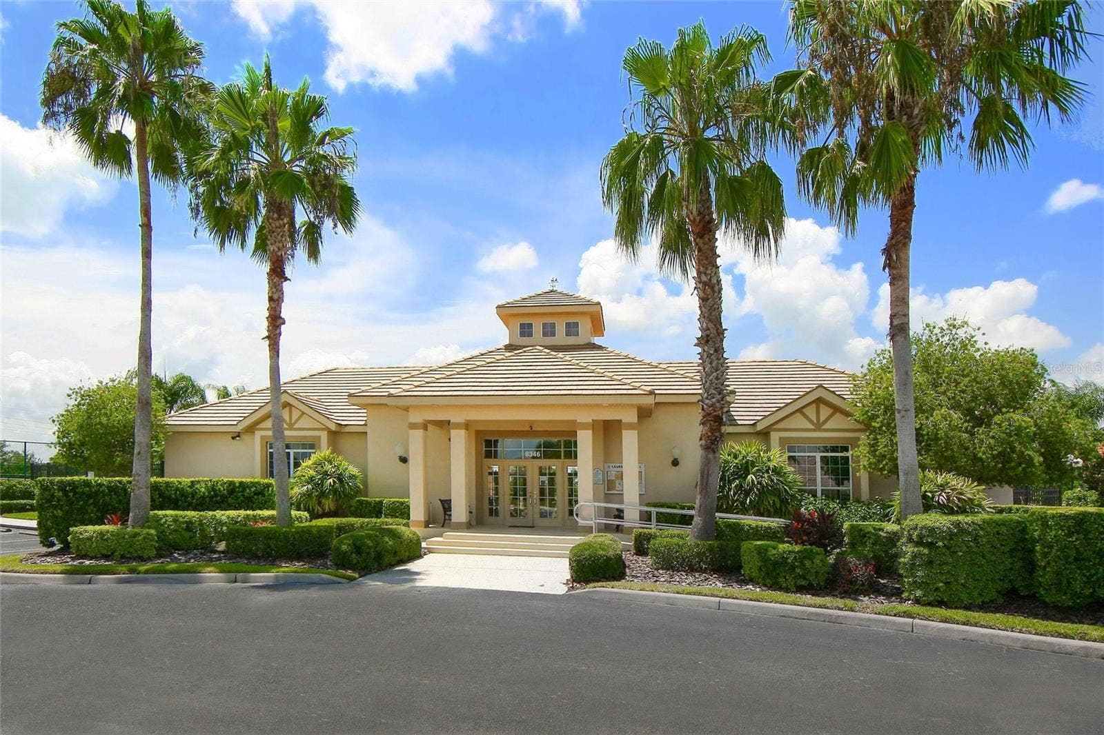 2889 GRAZELAND DRIVE, Sarasota, FL 34240 2889 GRAZELAND DRIVE, Sarasota, FL 34240