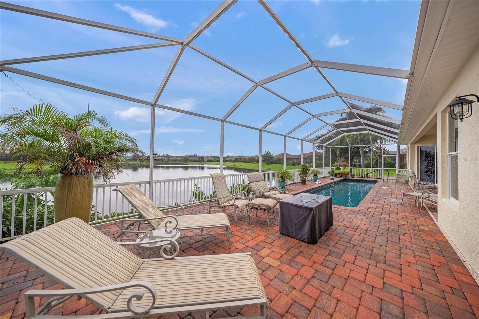 2889 GRAZELAND DRIVE, Sarasota, FL 34240 2889 GRAZELAND DRIVE, Sarasota, FL 34240