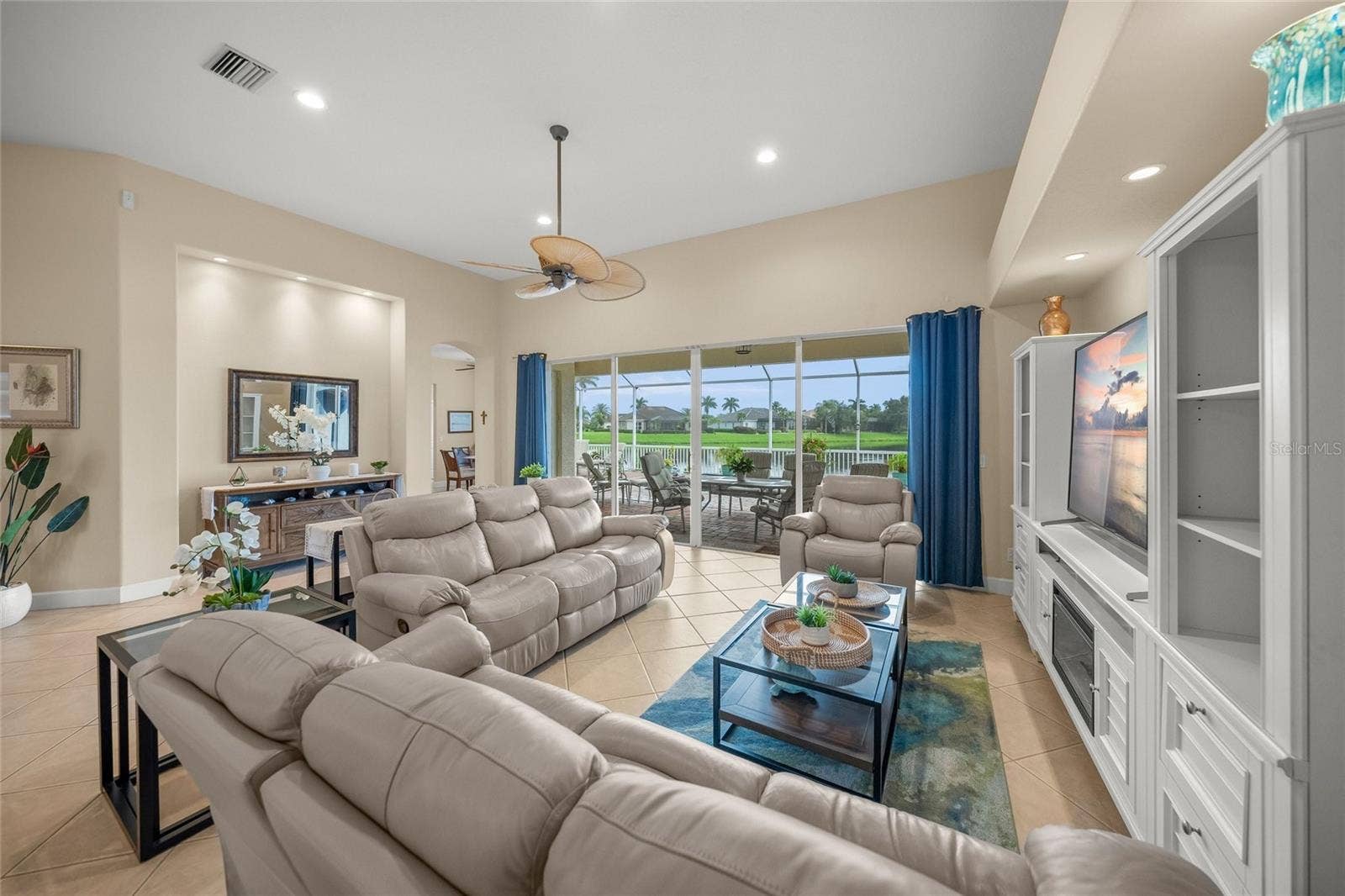 2889 GRAZELAND DRIVE, Sarasota, FL 34240 2889 GRAZELAND DRIVE, Sarasota, FL 34240