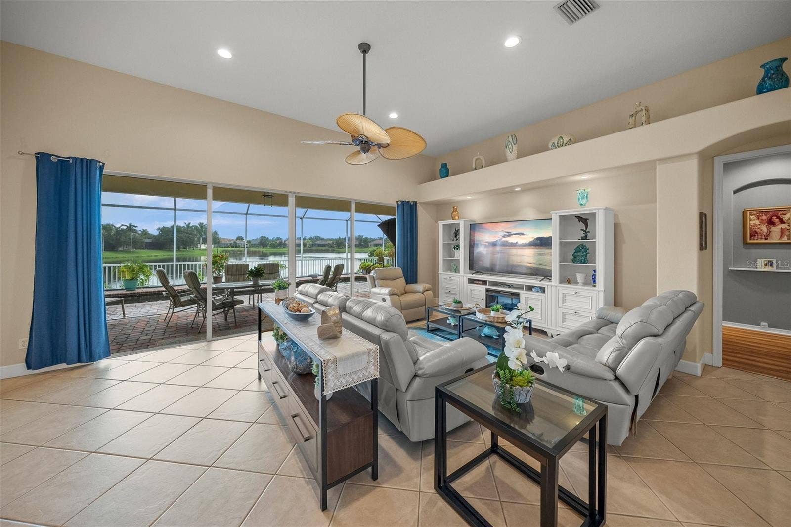 2889 GRAZELAND DRIVE, Sarasota, FL 34240 2889 GRAZELAND DRIVE, Sarasota, FL 34240