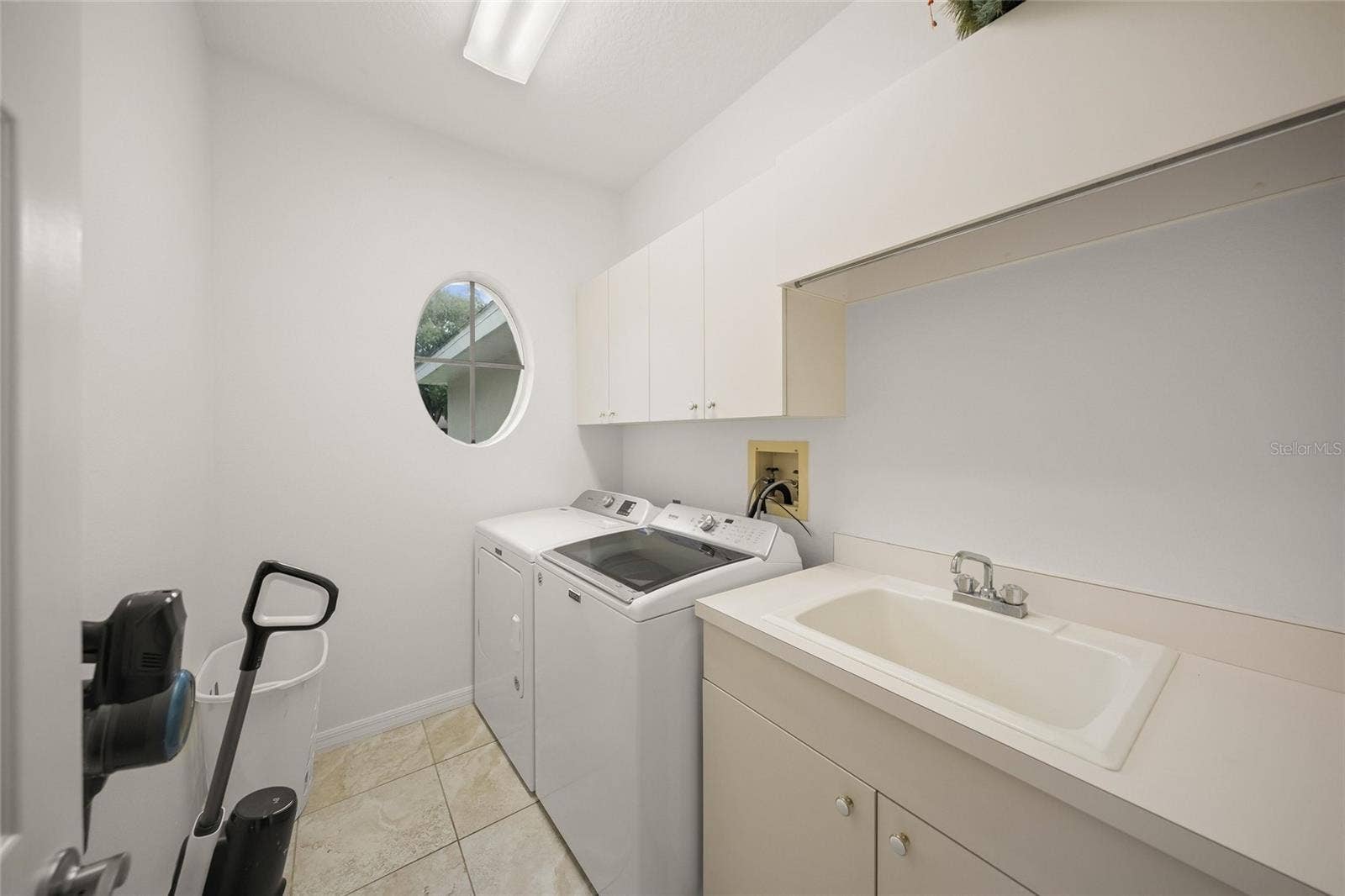 4749 ACORN CIRCLE, Sarasota, FL 34233