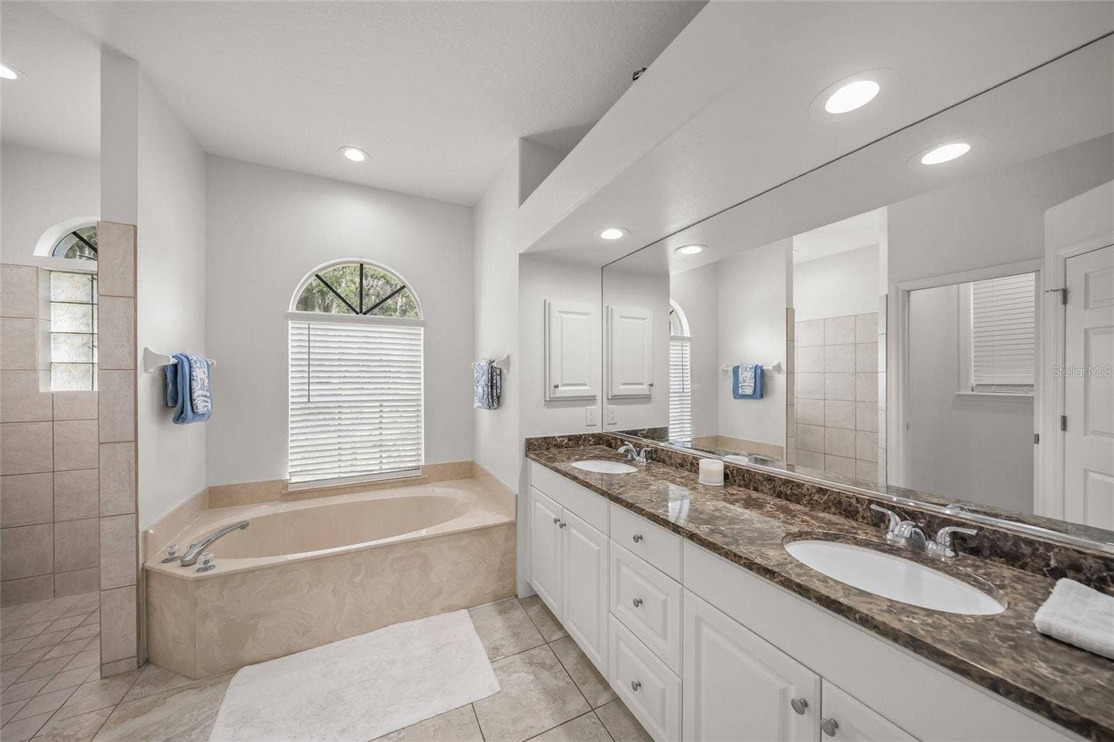 4749 ACORN CIRCLE, Sarasota, FL 34233