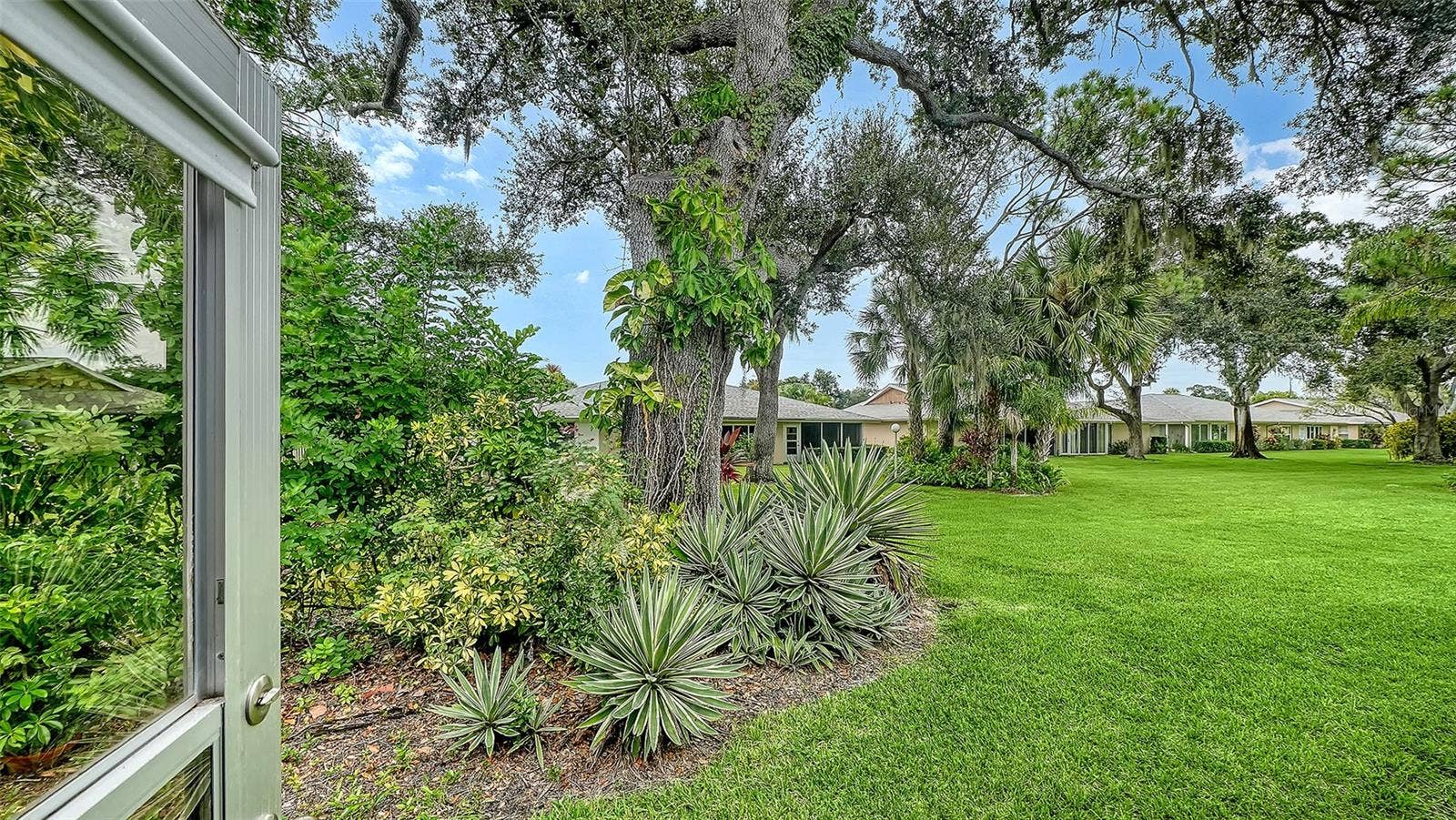 The greenbelt offers privacy and tranquility.
