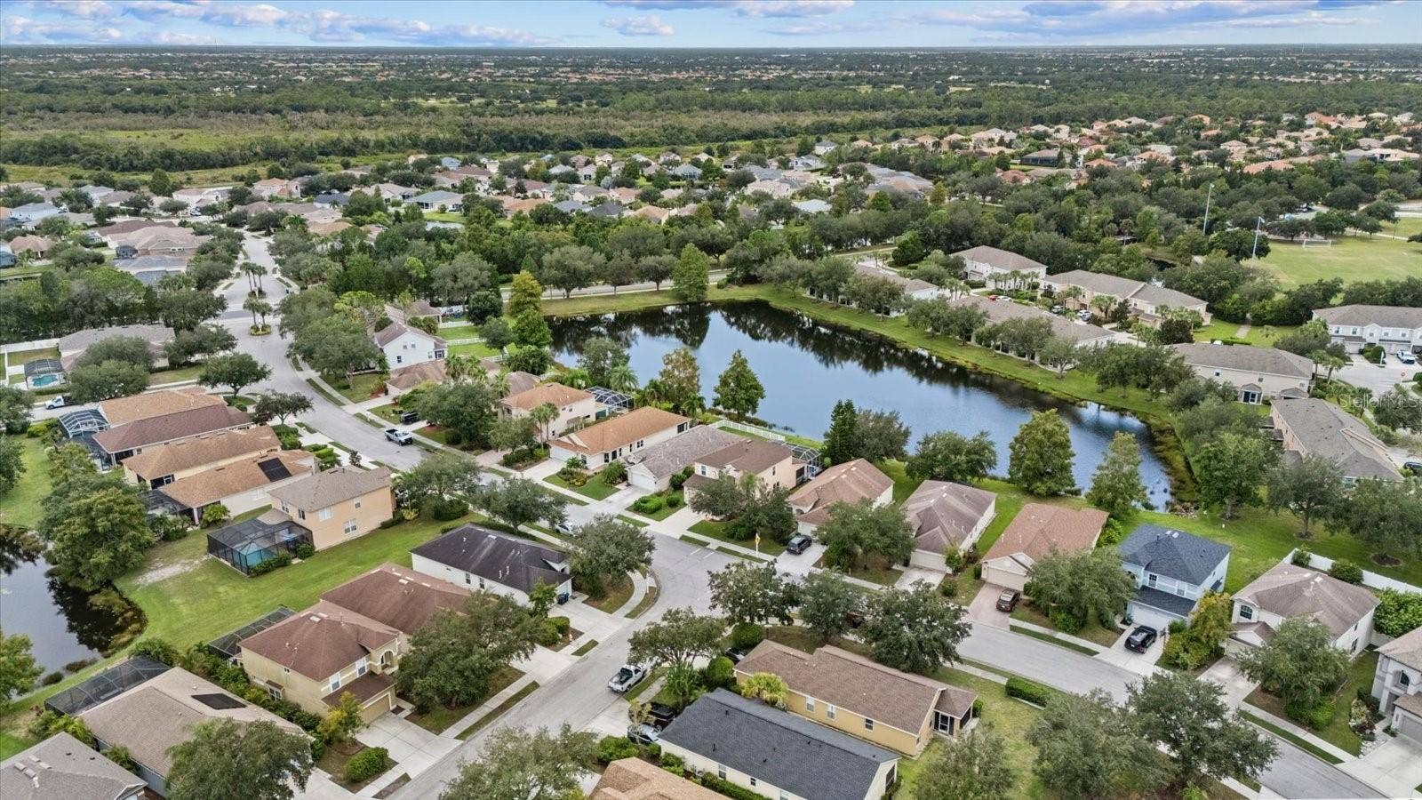 15302 SEAROBBIN DRIVE, Lakewood Ranch, FL 34202
