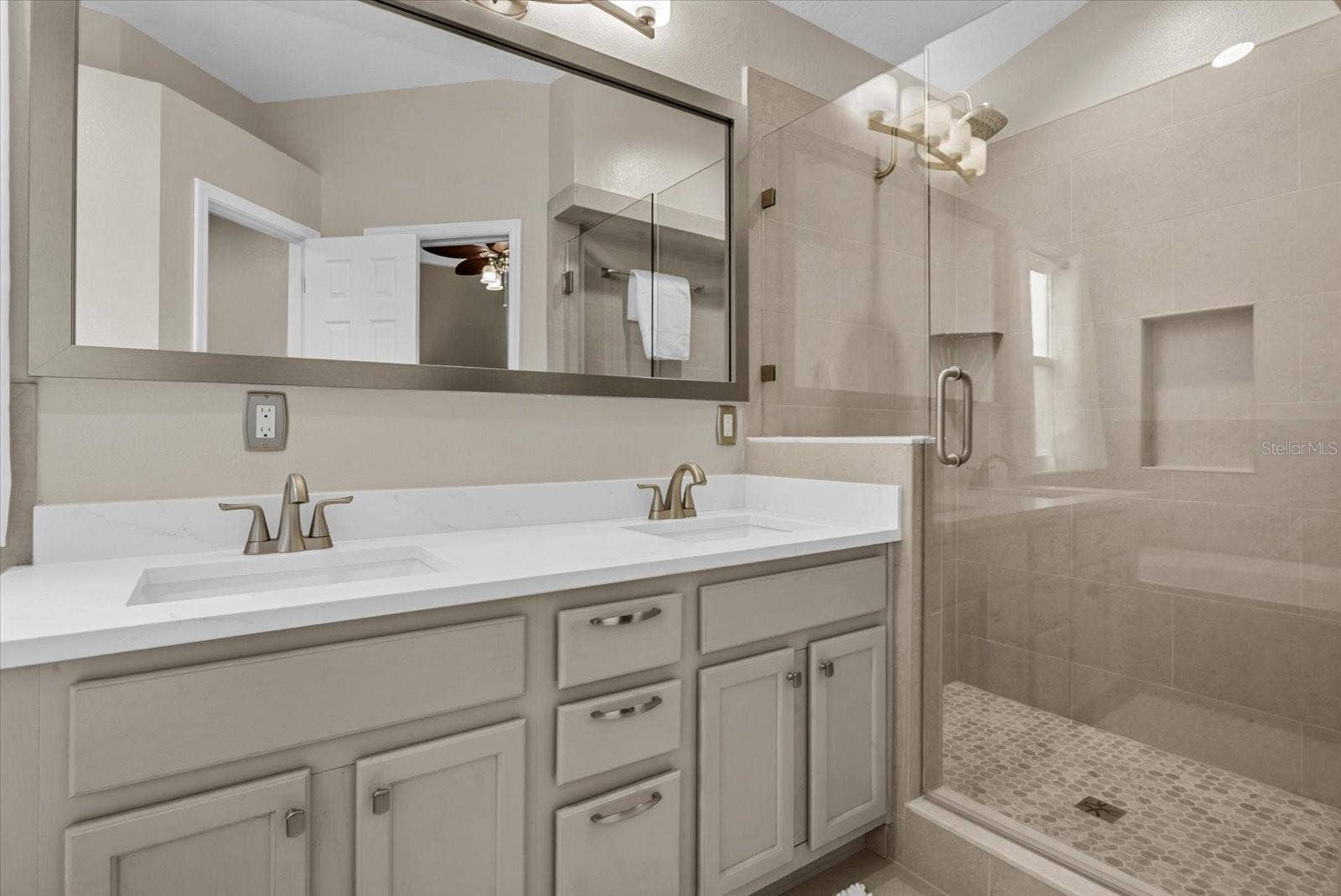 15302 SEAROBBIN DRIVE, Lakewood Ranch, FL 34202