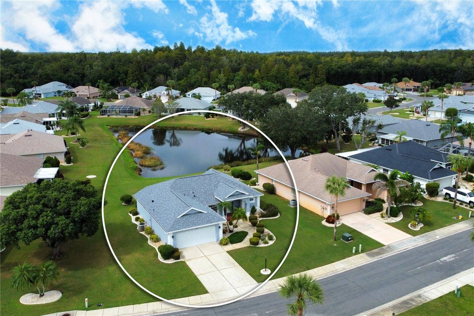 1604 ALEXANDER CROSSING WAY, Sun City Center, FL 33573 Front of Property