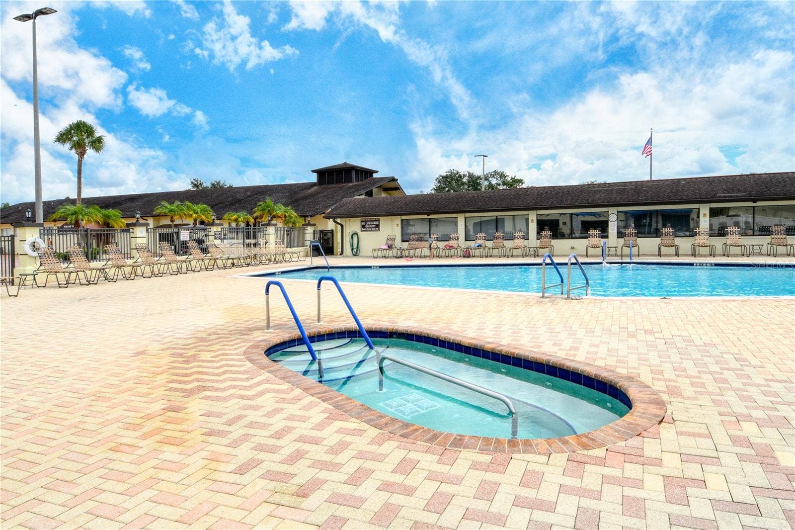 1604 ALEXANDER CROSSING WAY, Sun City Center, FL 33573 Outdoor Spa