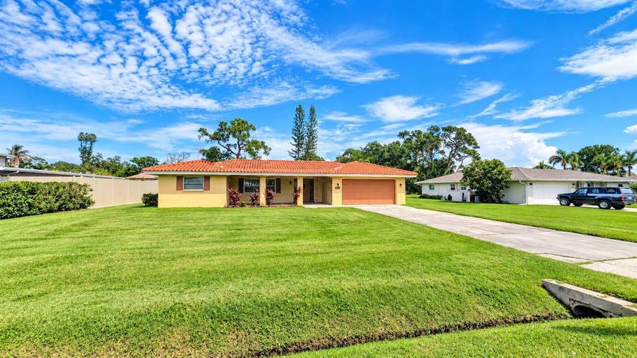 Property photo for 6219 HOLLYWOOD BOULEVARD, Sarasota, FL