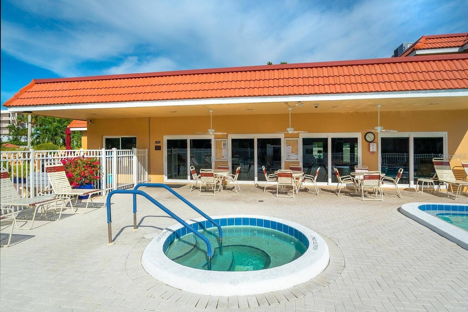 1250 N PORTOFINO DRIVE, #304, Sarasota, FL 34242 1250 N PORTOFINO DRIVE, #304, Sarasota, FL 34242