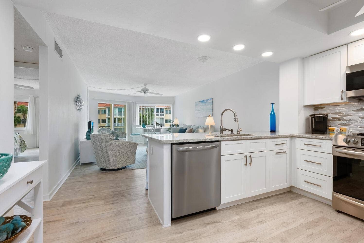 1250 N PORTOFINO DRIVE, #304, Sarasota, FL 34242 1250 N PORTOFINO DRIVE, #304, Sarasota, FL 34242