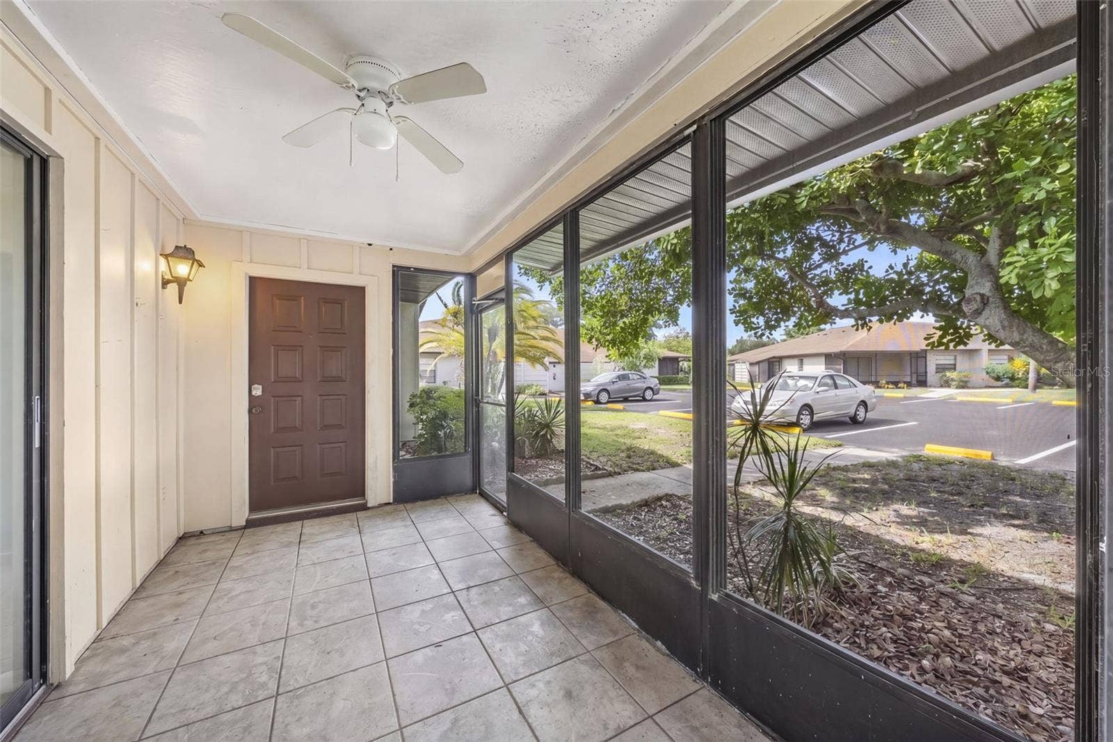 Screened in Lanai