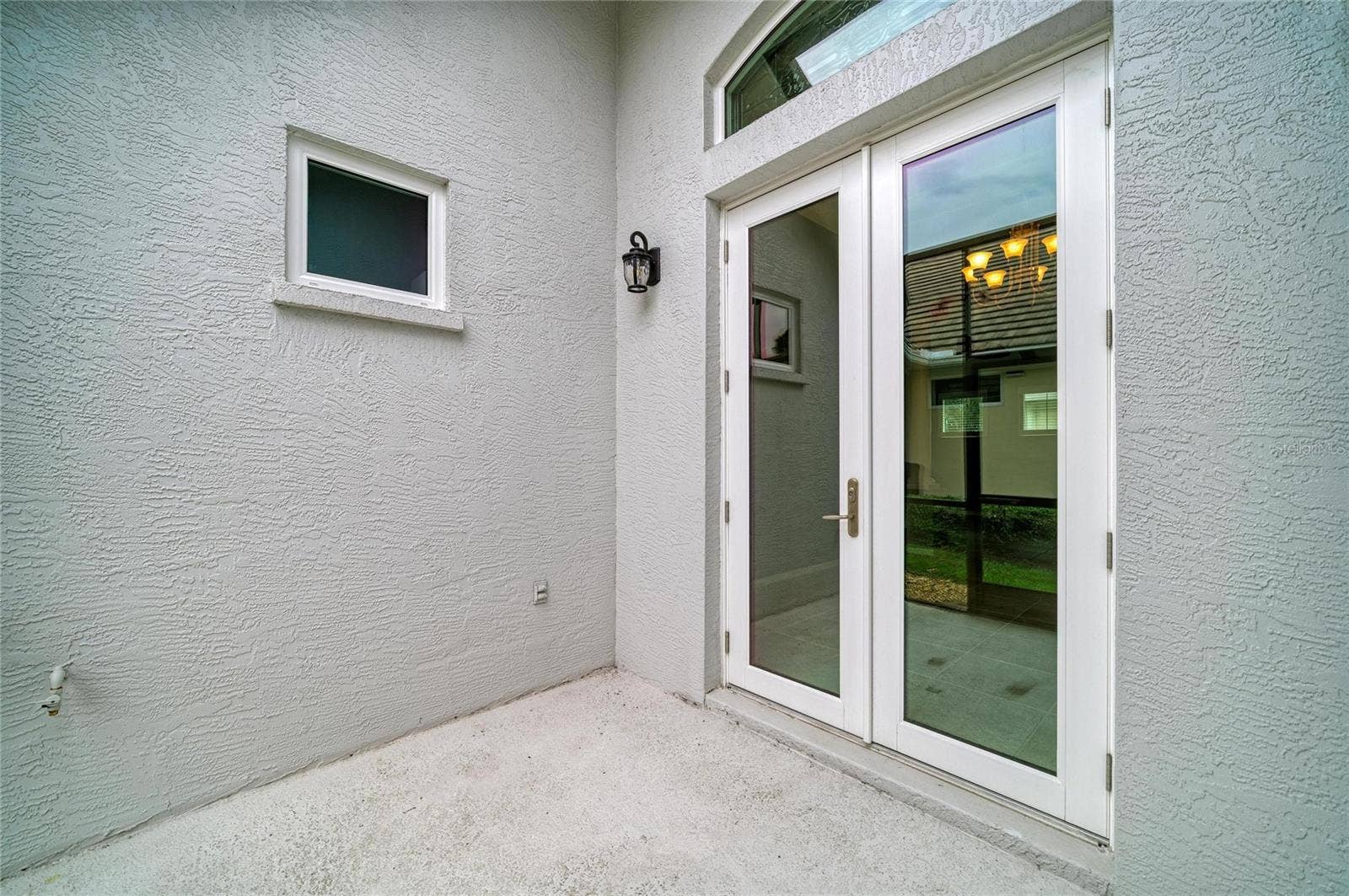 7816 HERITAGE CLASSIC COURT, Lakewood Ranch, FL 34202 Patio off Kitchen & Dining Room