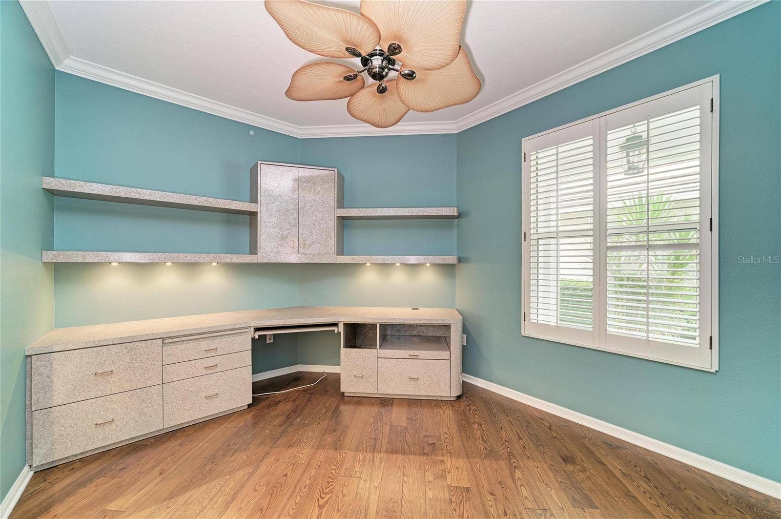 7816 HERITAGE CLASSIC COURT, Lakewood Ranch, FL 34202 Den/Office with Built-ins