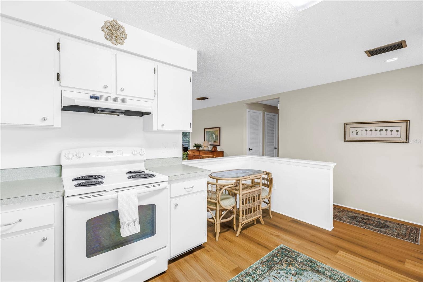 4435 NARRAGANSET TRAIL, #66A, Sarasota, FL 34233 Well Maintained Kitchen
