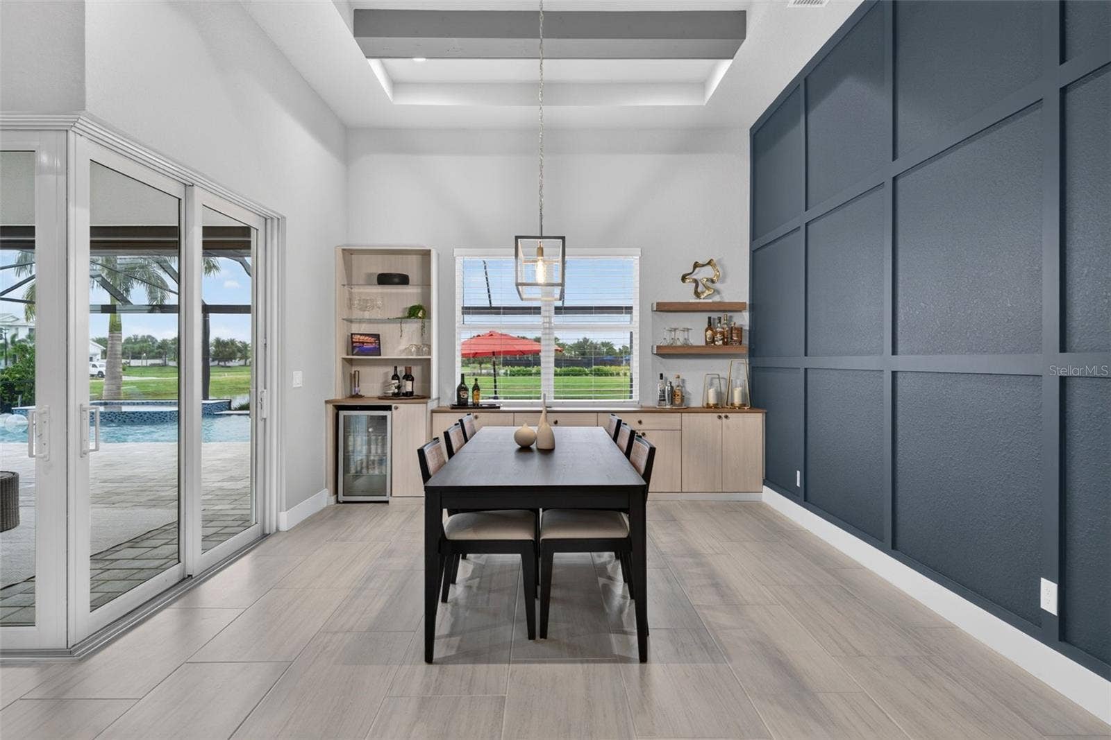 Spacious Dining Area