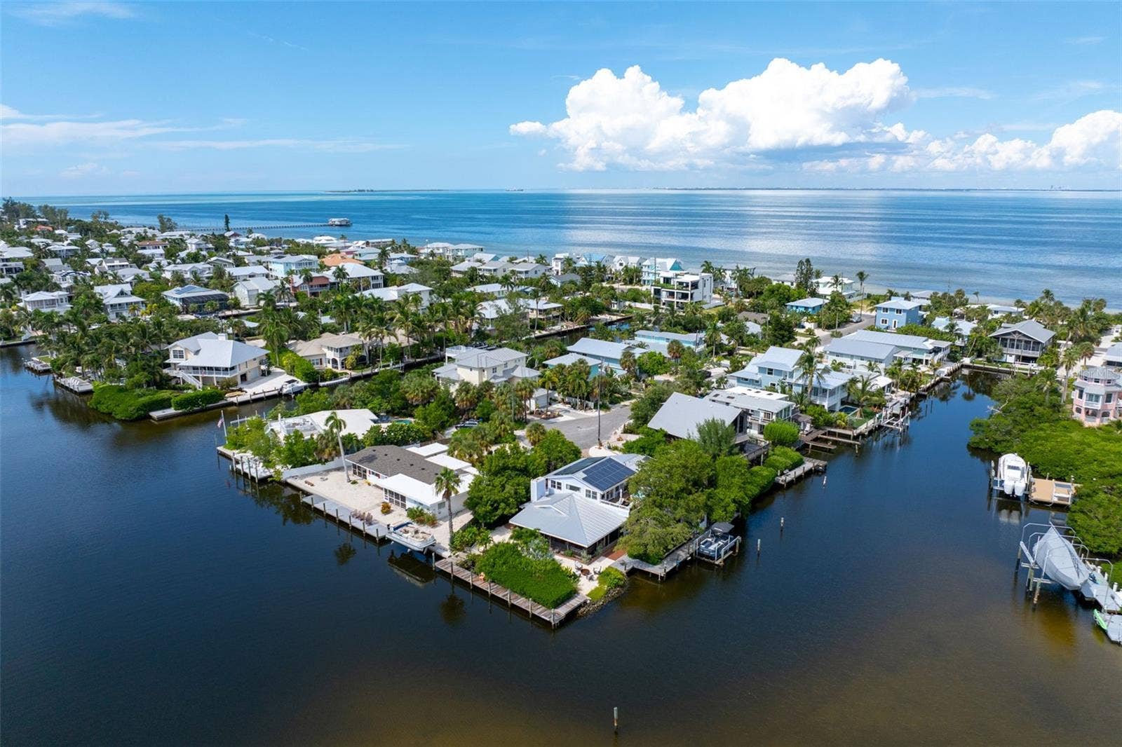 511 SOUTH DRIVE, Anna Maria, FL 34216 511 SOUTH DRIVE, Anna Maria, FL 34216