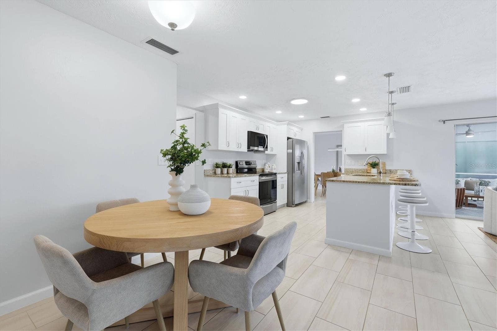 1010 MALIBU COURT, Venice, FL 34293 1010 MALIBU COURT, Venice, FL 34293