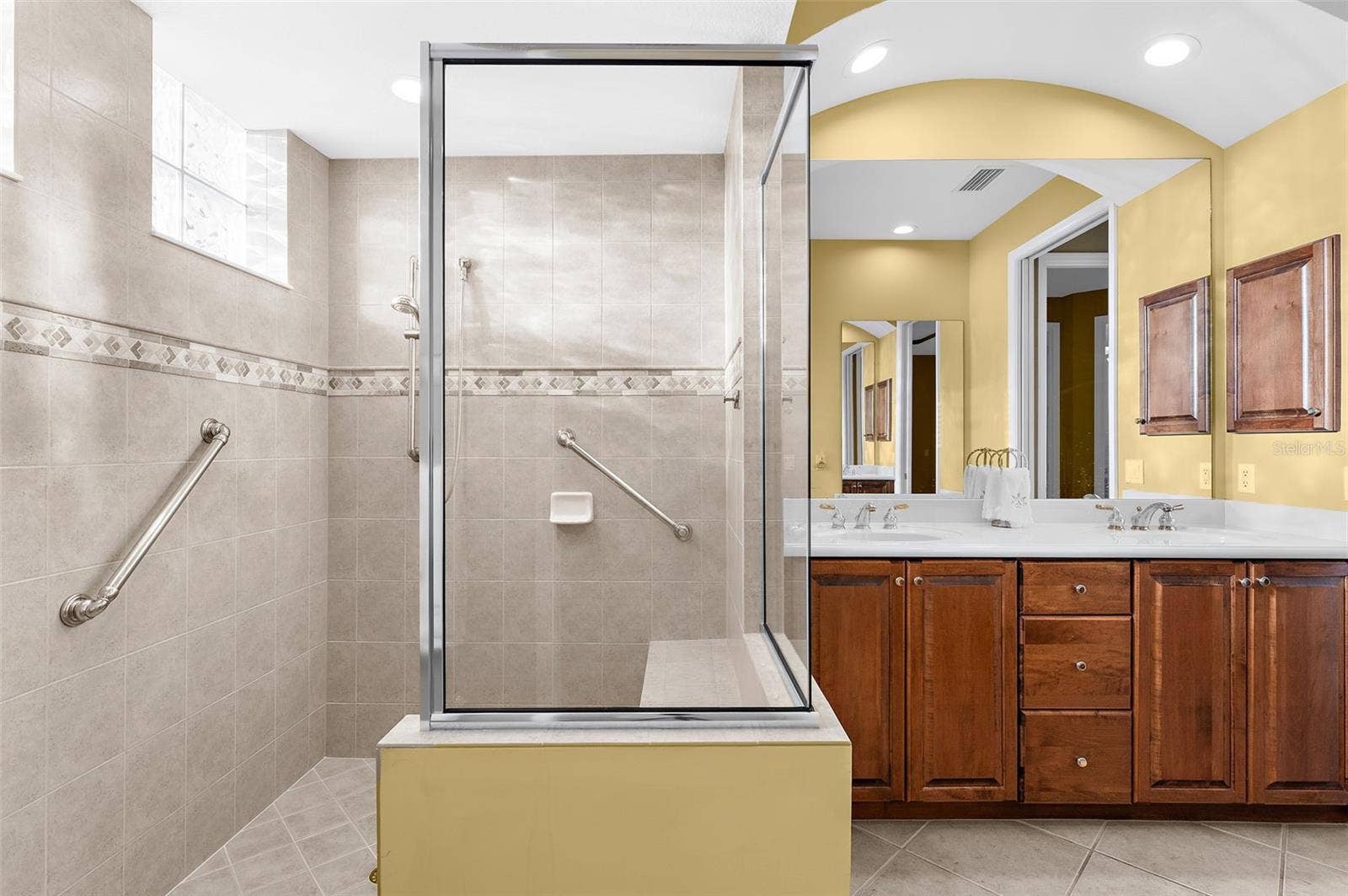 2524 JEFFERSON CIRCLE, Sarasota, FL 34239