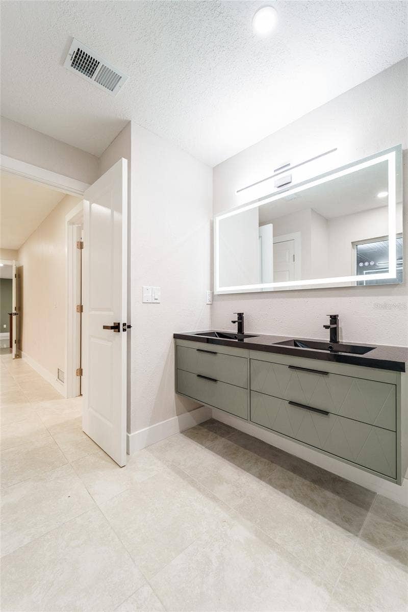 1149 S CYPRESS POINT DRIVE, Venice, FL 34293 1149 S CYPRESS POINT DRIVE, Venice, FL 34293