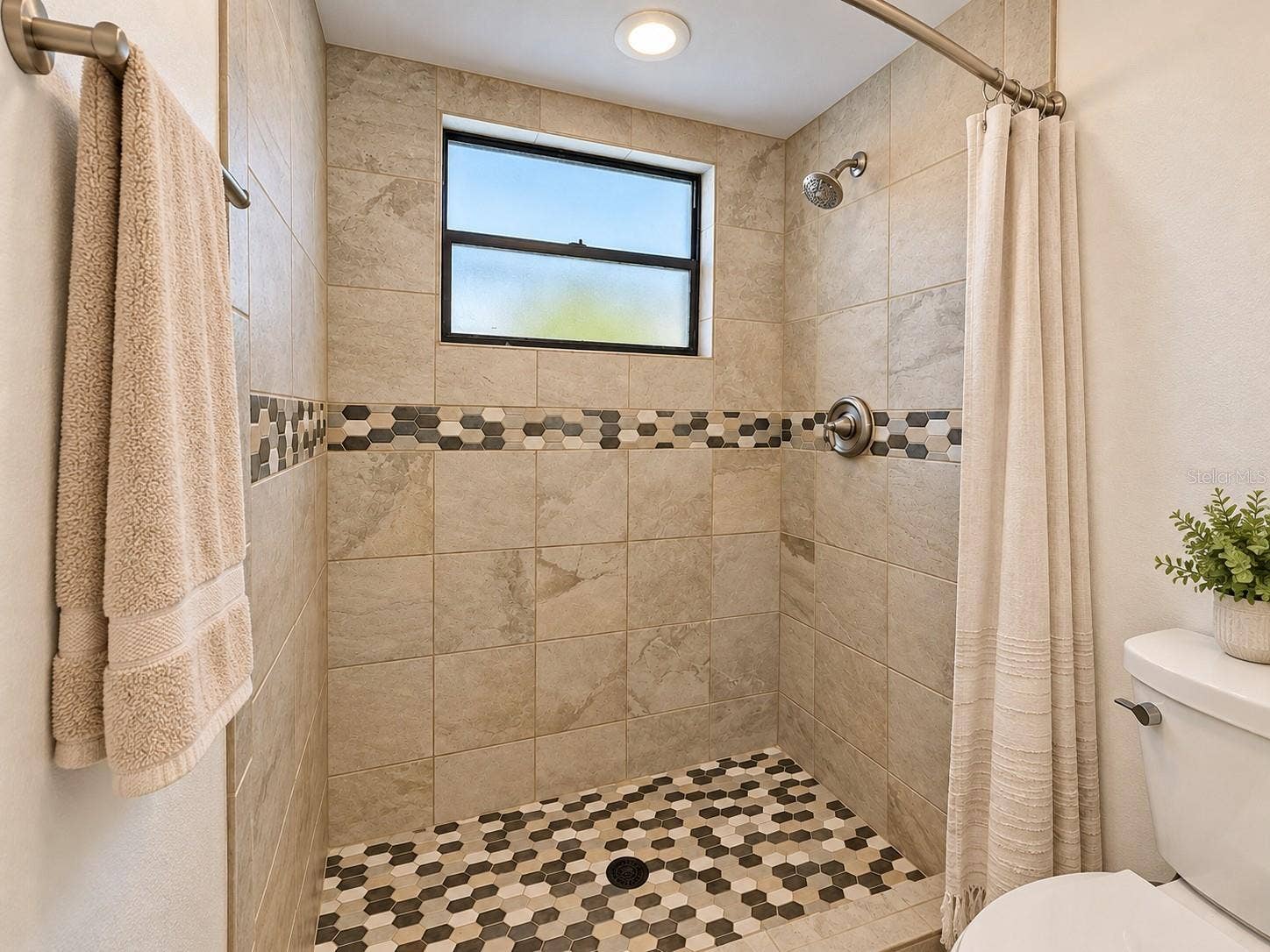1064 DEER HOLLOW BOULEVARD, Sarasota, FL 34232 1064 DEER HOLLOW BOULEVARD, Sarasota, FL 34232
