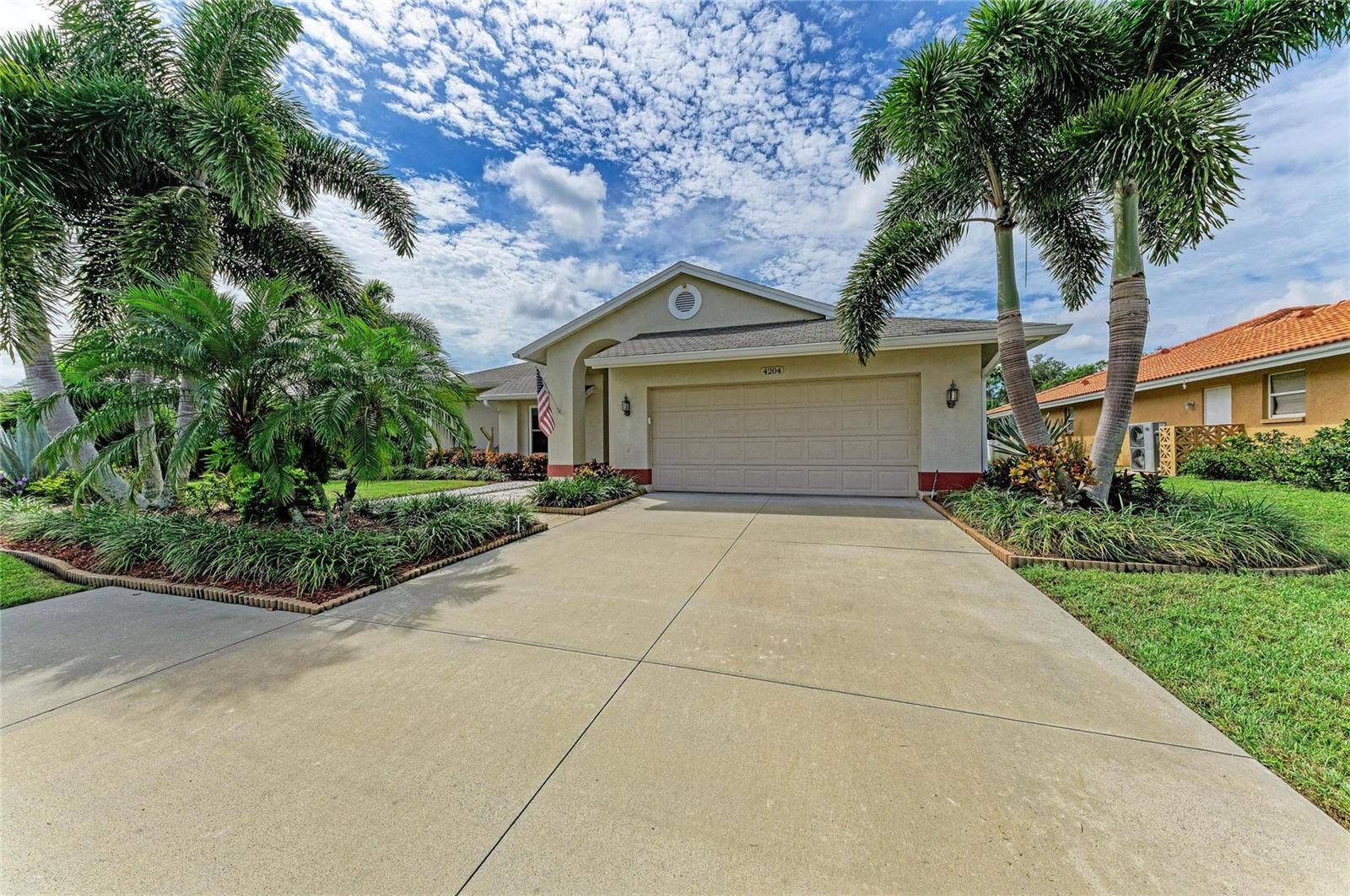 4204 PRO AM AVENUE E, Bradenton, FL 34203 4204 PRO AM AVENUE E, Bradenton, FL 34203