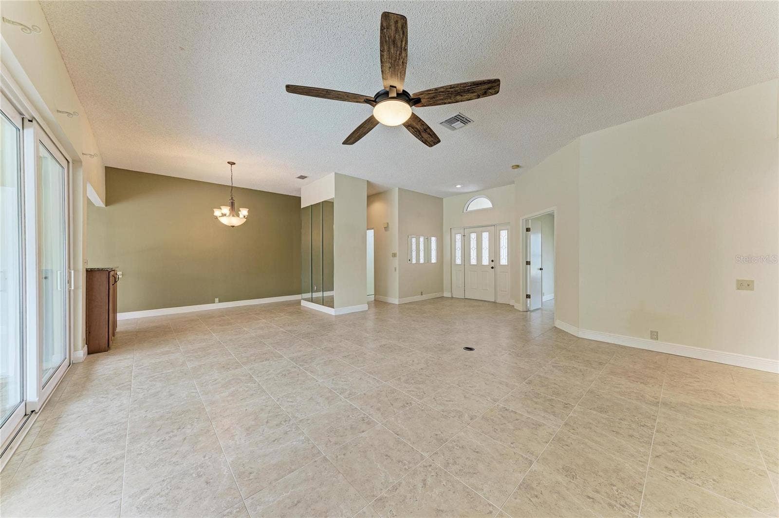 4204 PRO AM AVENUE E, Bradenton, FL 34203 4204 PRO AM AVENUE E, Bradenton, FL 34203