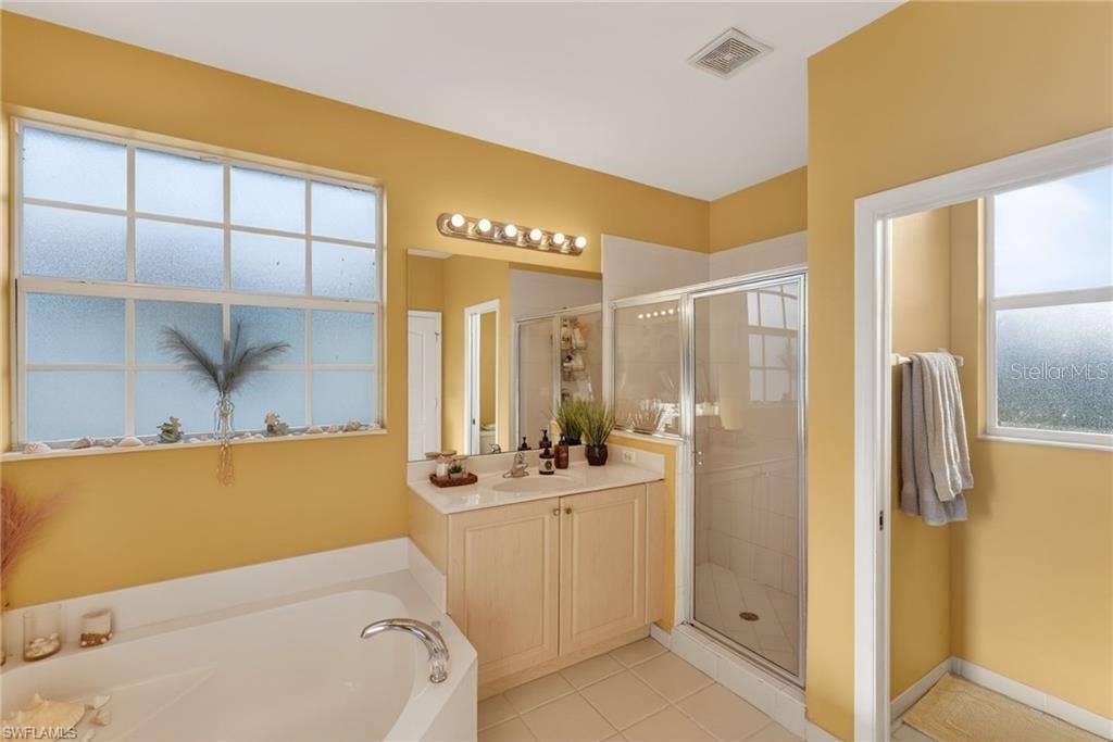 7005 ROMANA WAY, #1701, Naples, FL 34119 7005 ROMANA WAY, #1701, Naples, FL 34119