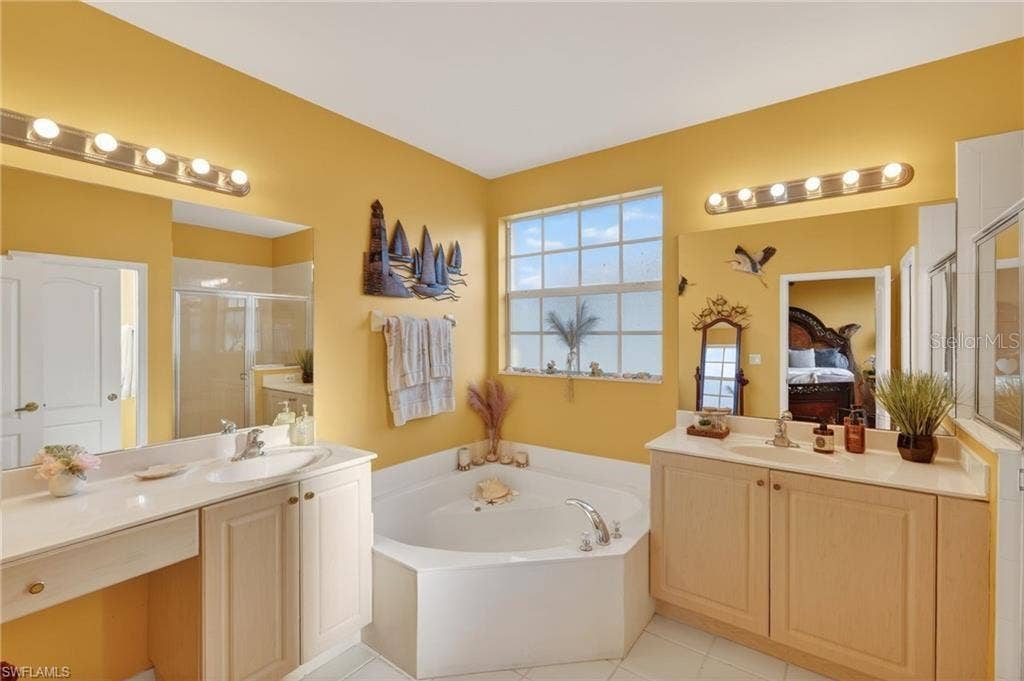 7005 ROMANA WAY, #1701, Naples, FL 34119 7005 ROMANA WAY, #1701, Naples, FL 34119