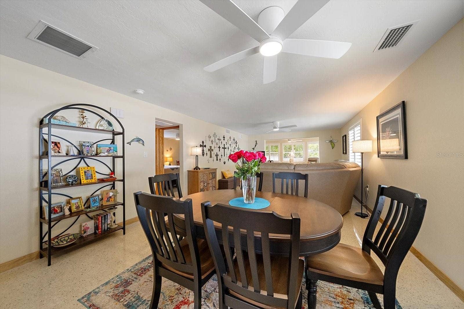 Dining area with display hutch