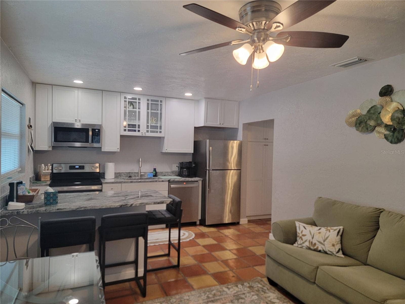 2117 3RD AVENUE E, Bradenton, FL 34208 2119 kitchen living room view