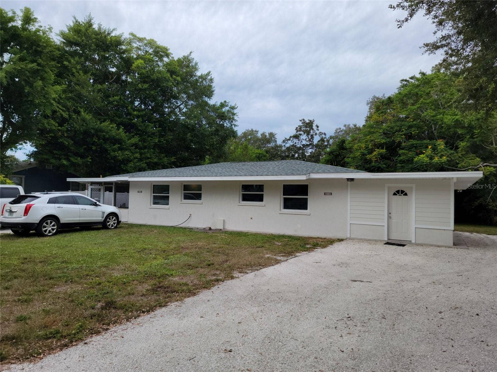 2117 3RD AVENUE E, Bradenton, FL 34208 2117 Living room