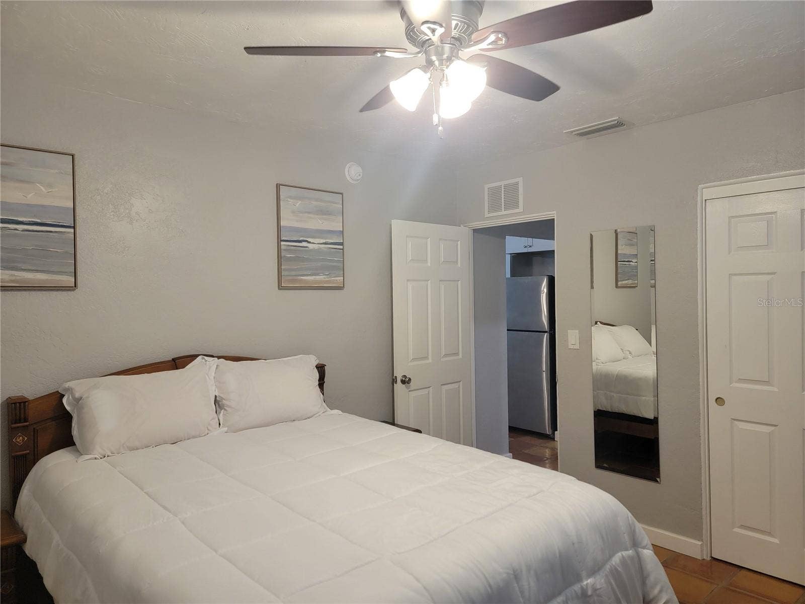 2117 3RD AVENUE E, Bradenton, FL 34208 2119 bed 1