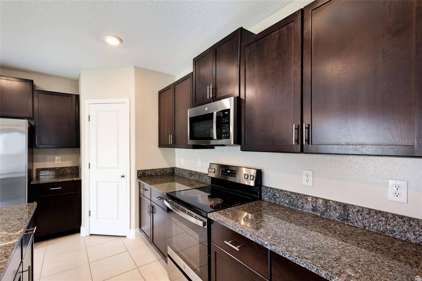 3160 OYSTER COVE STREET, Wimauma, FL 33598