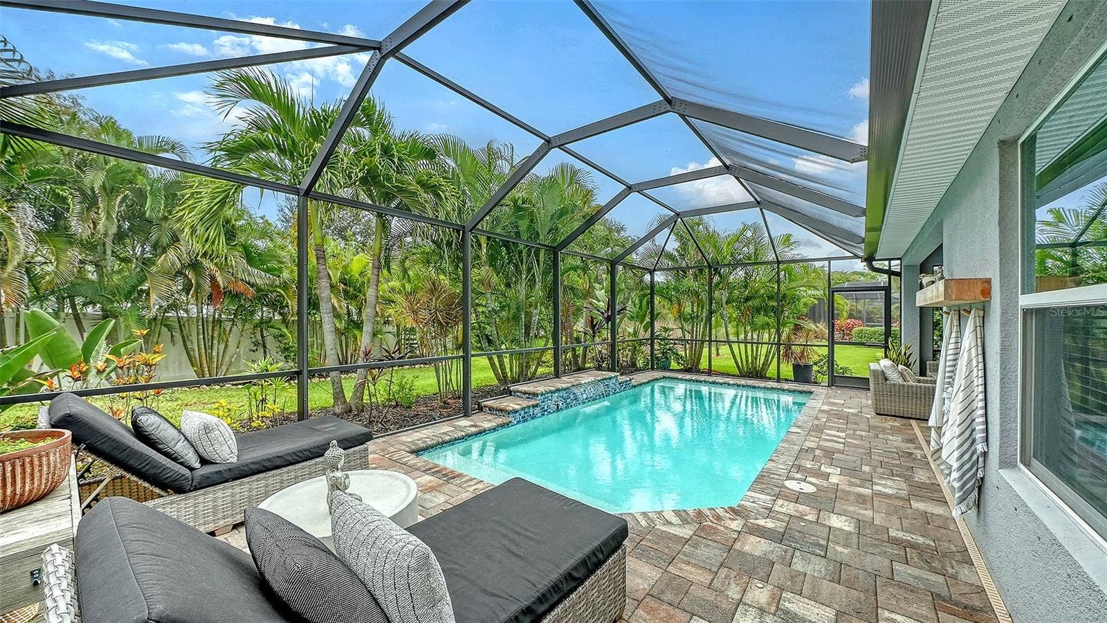2531 FIREFLAG LANE, Sarasota, FL 34232 2531 FIREFLAG LANE, Sarasota, FL 34232