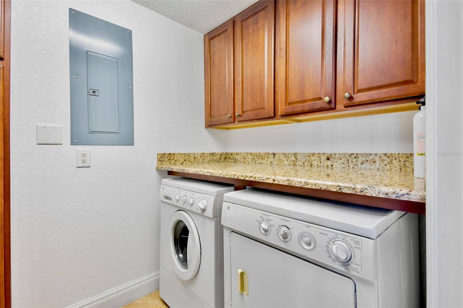 2825 TERRA CEIA BAY BOULEVARD, #1402, Palmetto, FL 34221 Laundry/utility room.