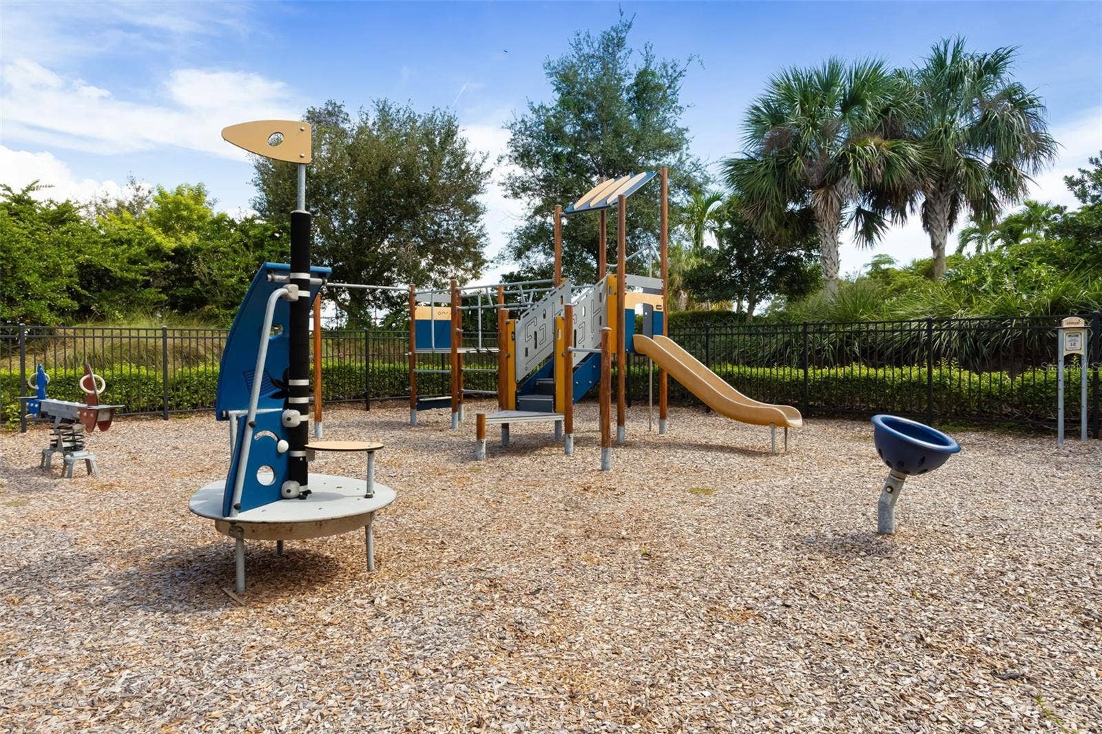 5628 SEMOLINO STREET, Nokomis, FL 34275