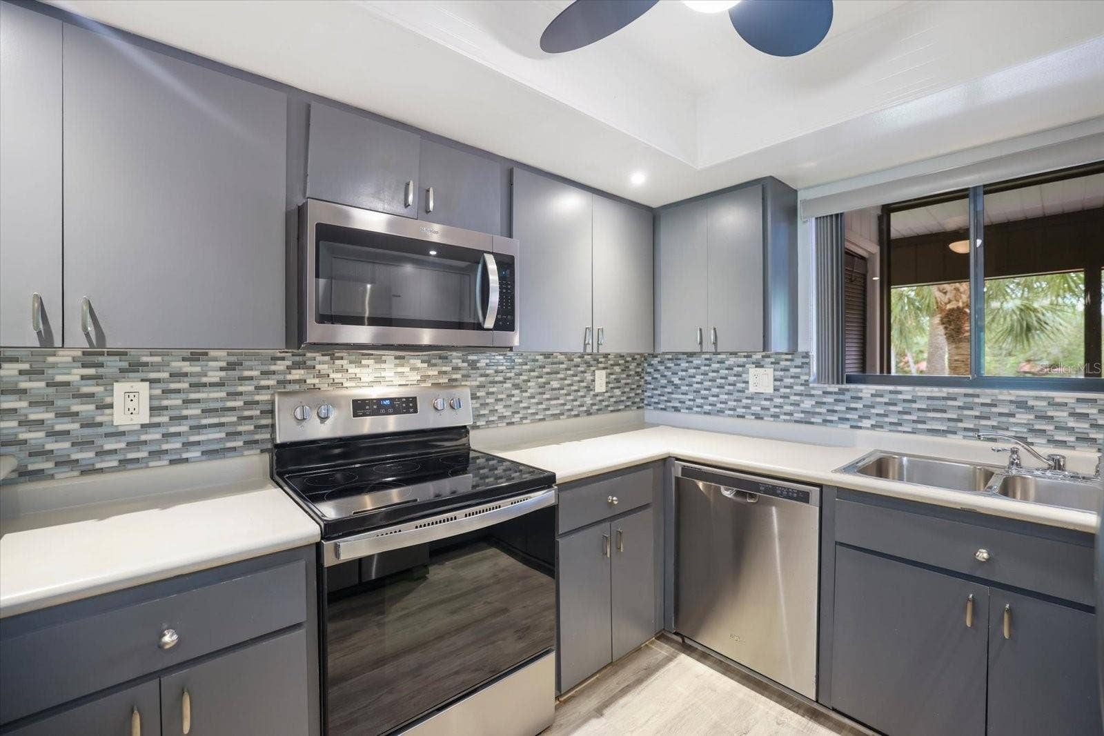 3500 EL CONQUISTADOR PARKWAY, #242, Bradenton, FL 34210