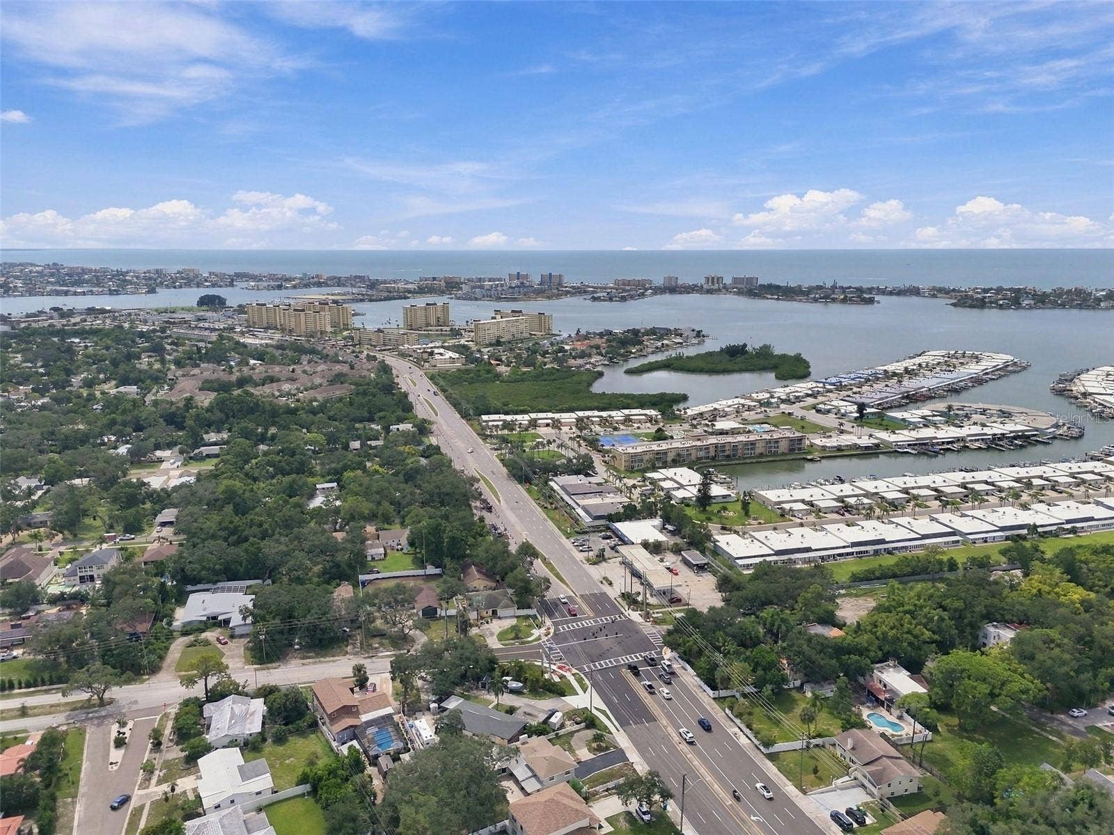 5441 113TH STREET, Seminole, FL 33772 5441 113TH STREET, Seminole, FL 33772