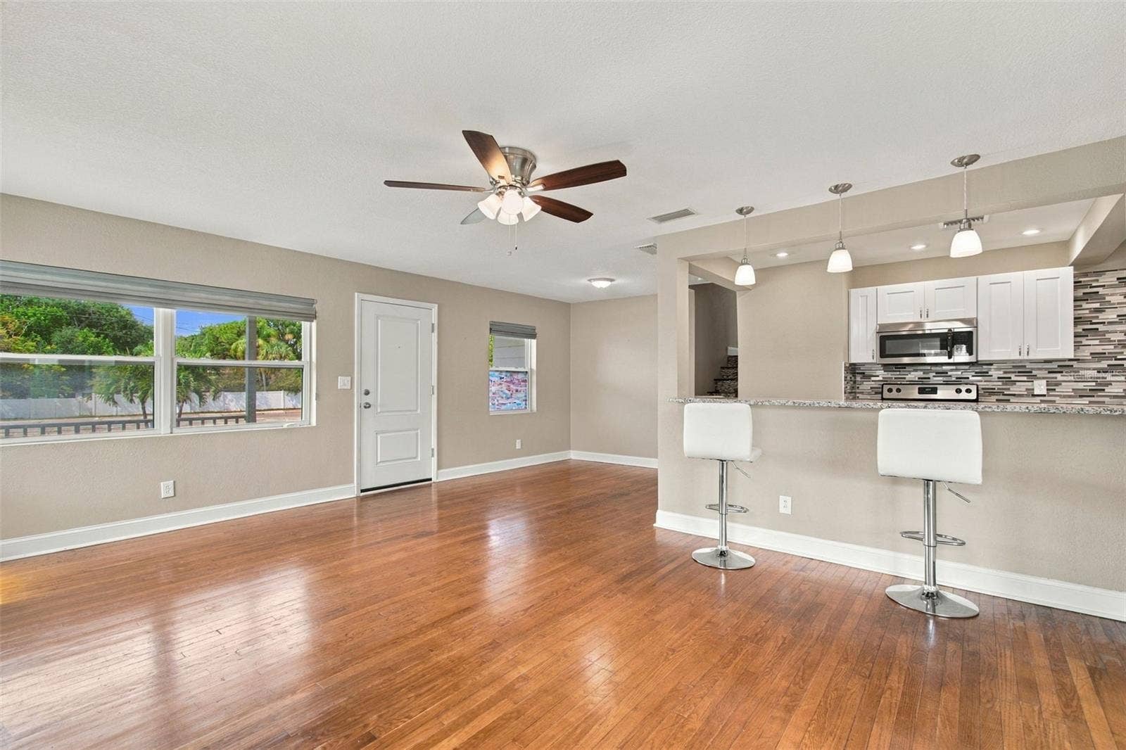 5441 113TH STREET, Seminole, FL 33772 5441 113TH STREET, Seminole, FL 33772
