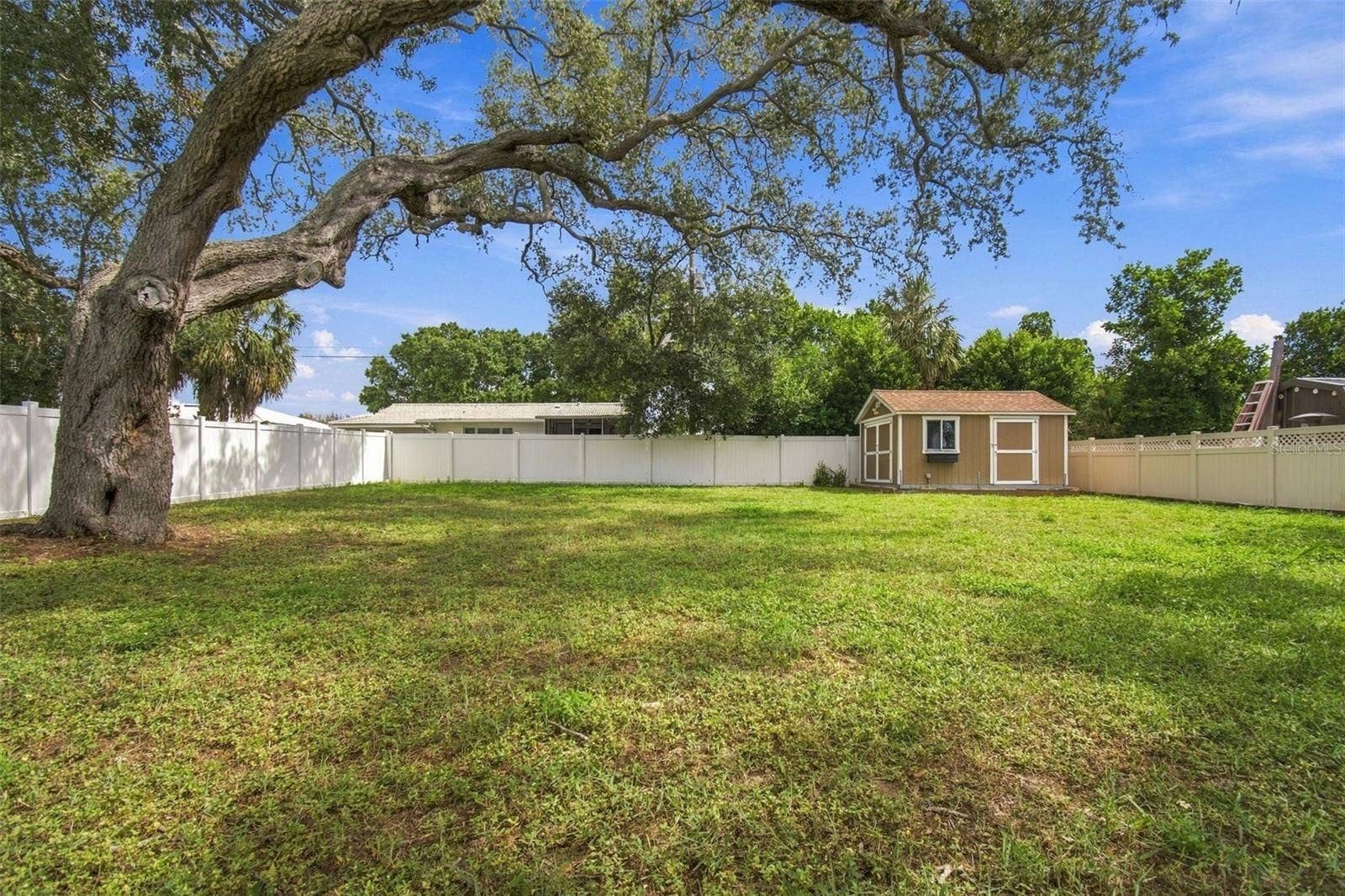 5441 113TH STREET, Seminole, FL 33772 5441 113TH STREET, Seminole, FL 33772