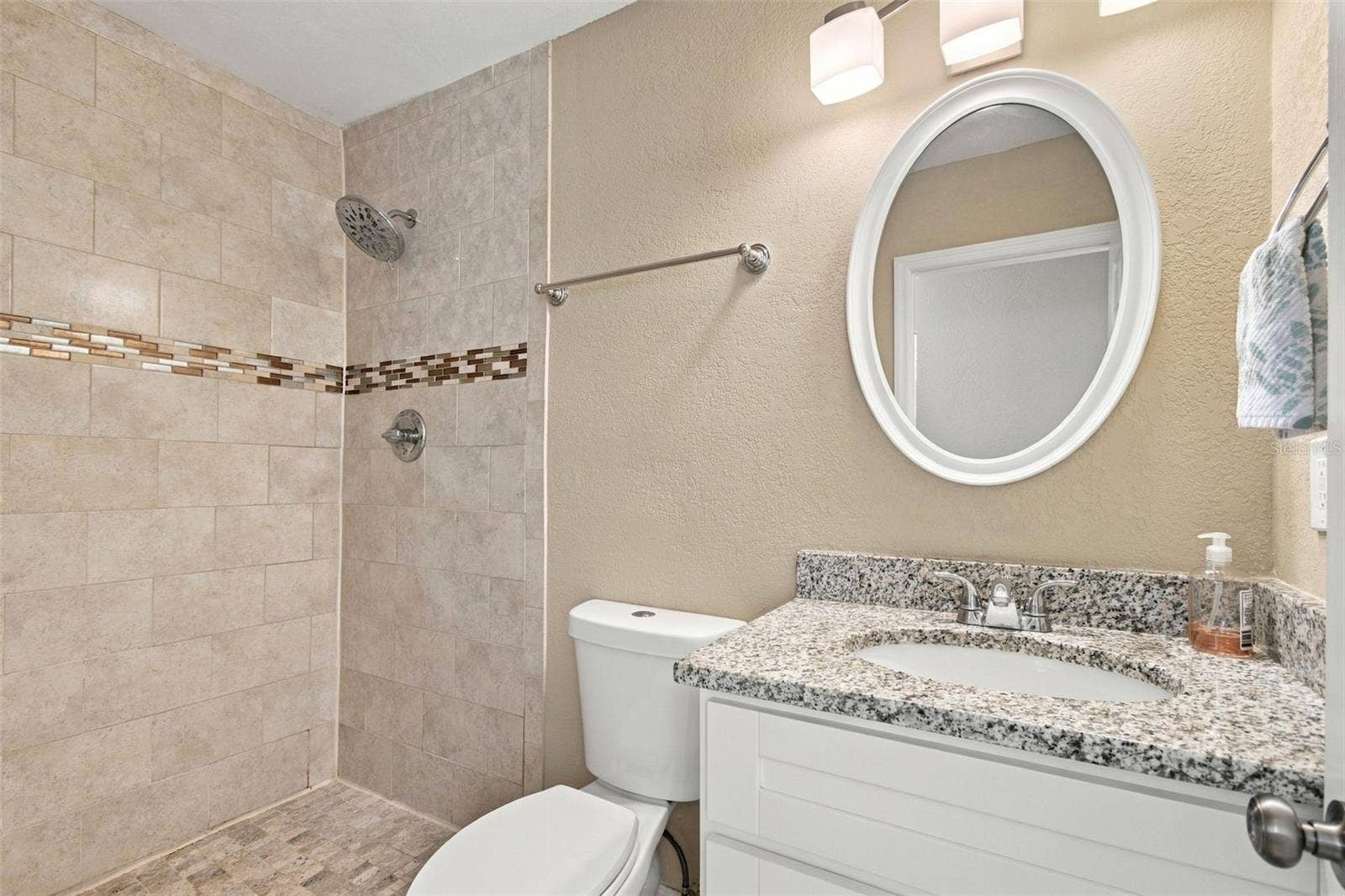 5441 113TH STREET, Seminole, FL 33772 5441 113TH STREET, Seminole, FL 33772