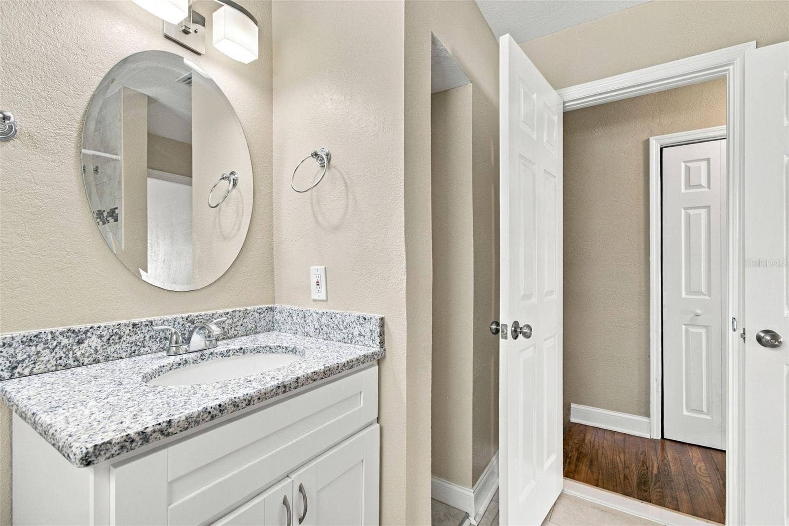 5441 113TH STREET, Seminole, FL 33772 5441 113TH STREET, Seminole, FL 33772