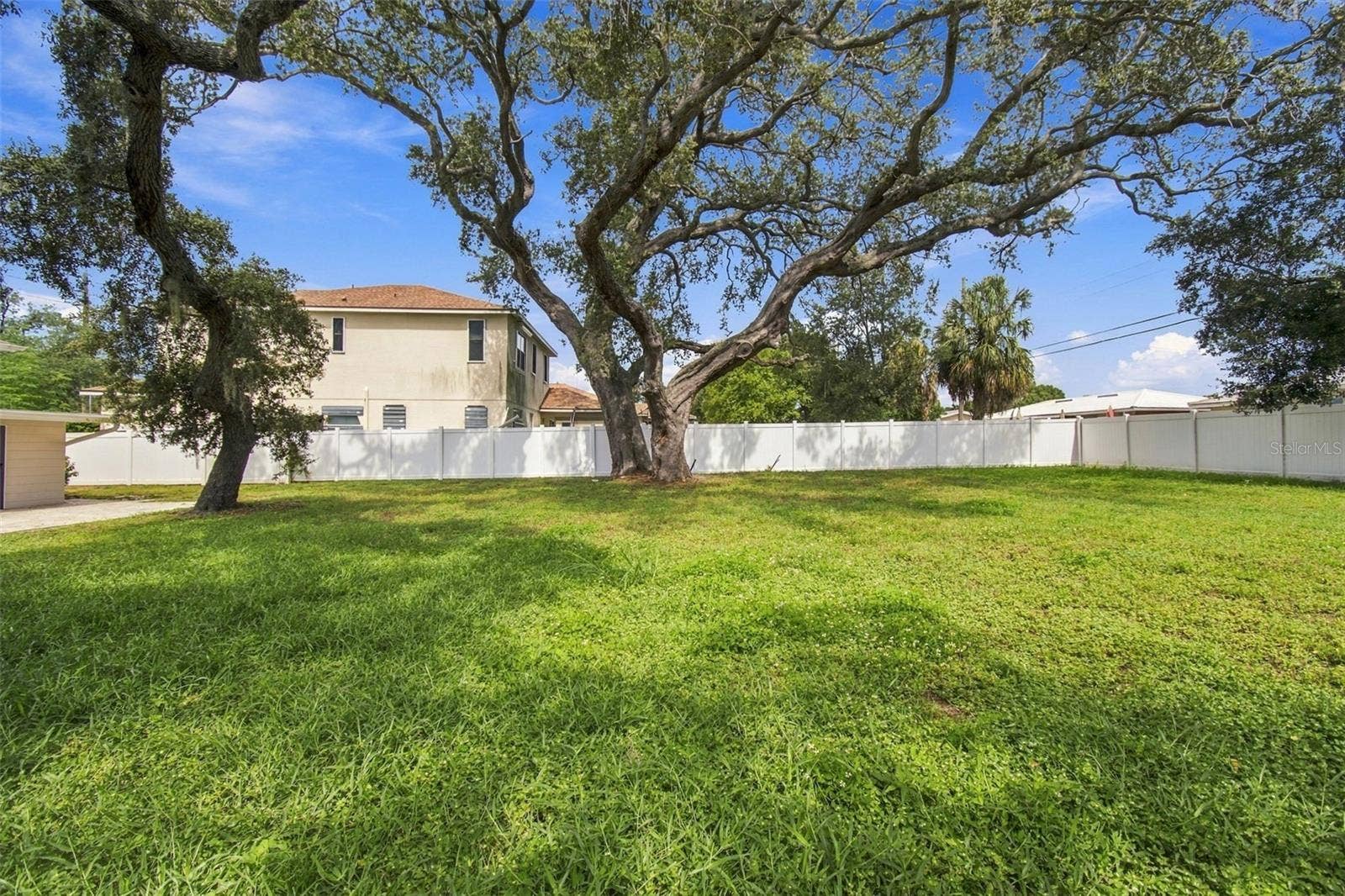 5441 113TH STREET, Seminole, FL 33772 5441 113TH STREET, Seminole, FL 33772