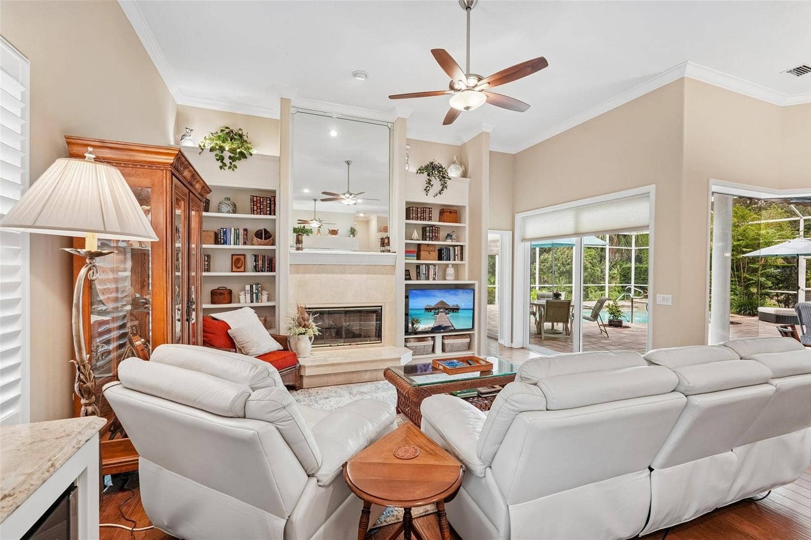 Propane fire place in family room
